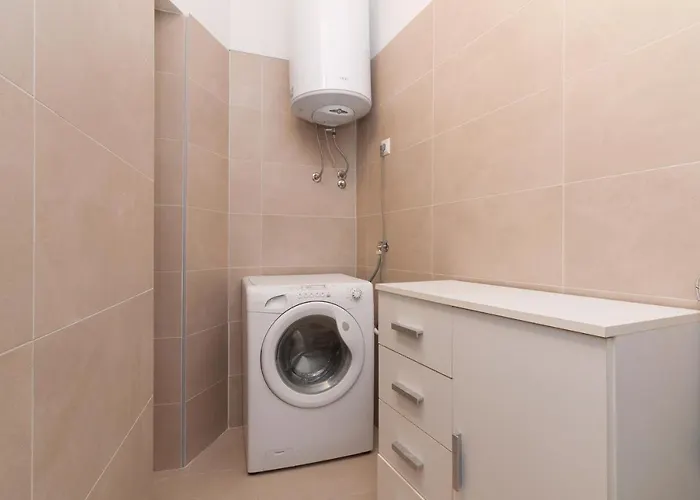 Pegla Apartman Zára